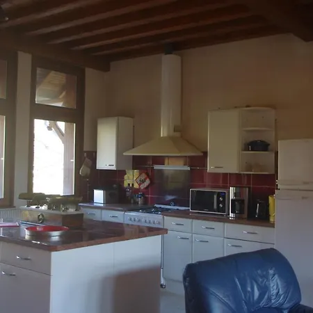 Chambres D'hotes Equin'ox Bed & Breakfast *